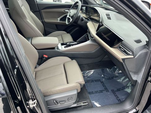 Certified 2025 Audi Q5 Prestige AWD/4WD image 13