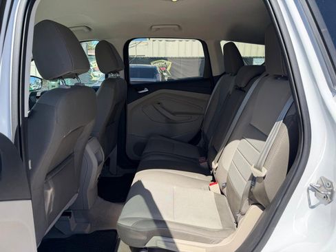 Used 2015 Ford Escape SE AWD/4WD image 36