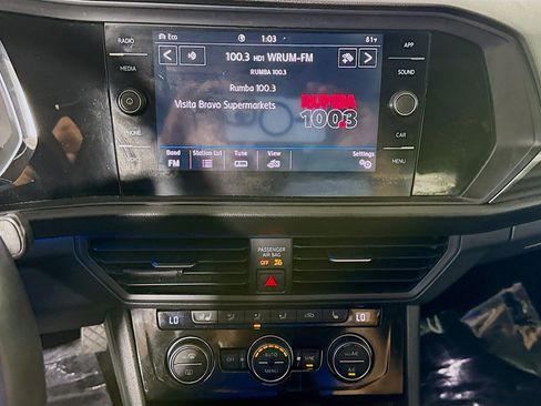 Used 2020 Volkswagen Jetta SEL FWD image 18