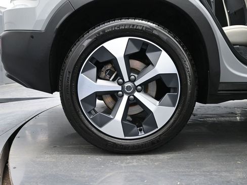 Certified 2026 Volvo XC40 B5 Plus w/ Protection Package Premier AWD/4WD image 17
