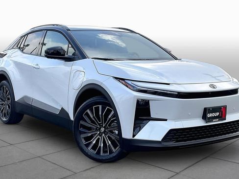 New 2026 Toyota C-HR AWD/4WD image 2