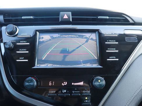 Used 2019 Toyota Camry SE FWD image 25