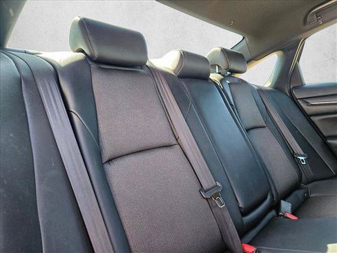 Used 2022 Honda Accord Sport image 18