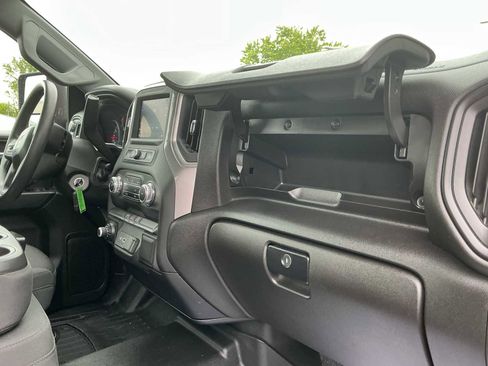 Used 2023 GMC Sierra 2500 Pro w/ Convenience Package AWD/4WD image 22