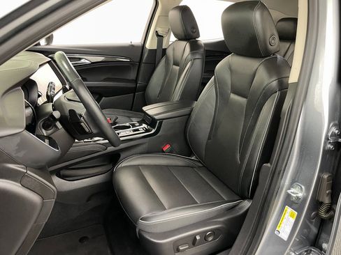 Used 2021 Buick Envision Essence w/ Technology Package I image 26