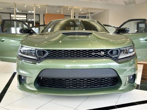 Used 2023 Dodge Charger Scat Pack image 2