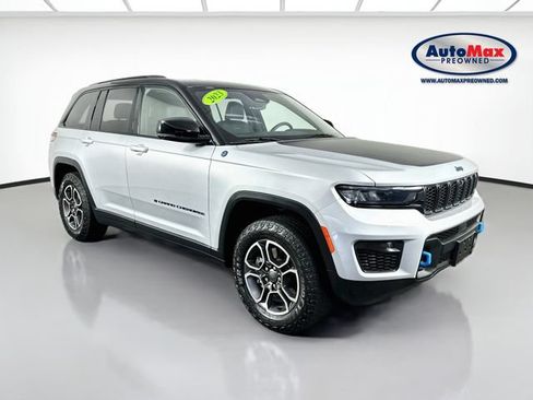 Used 2023 Jeep Grand Cherokee Trailhawk AWD/4WD image 1