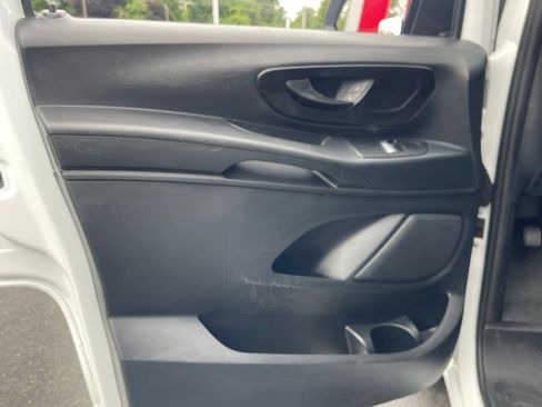 Used 2023 Mercedes-Benz Metris image 23