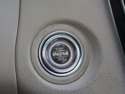 Certified 2021 Mercedes-Benz GLC 300 image 38