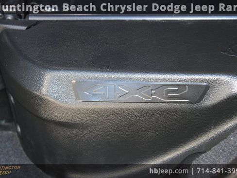 Used 2021 Jeep Wrangler Unlimited Sahara image 47