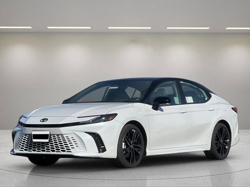 New 2026 Toyota Camry XSE FWD image 7