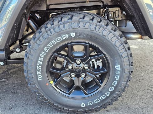 New 2026 Jeep Gladiator Willys image 9