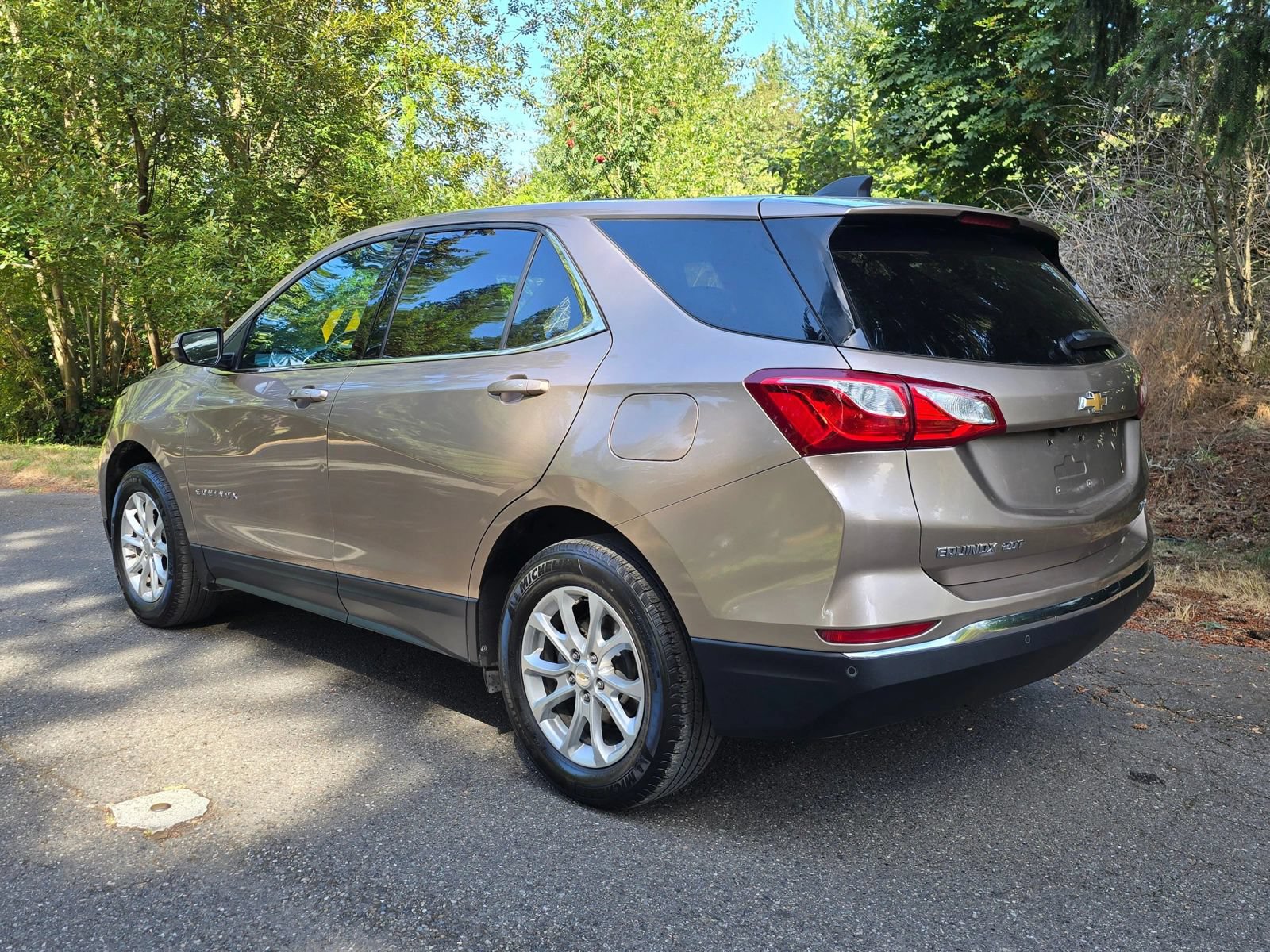 Used 2018 Chevrolet Equinox LT AWD/4WD image 3