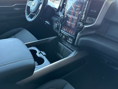 New 2026 RAM 1500 4x4 Crew Cab image 14
