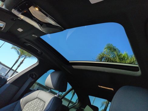 Used 2023 BMW 540i w/ M Sport Package image 28