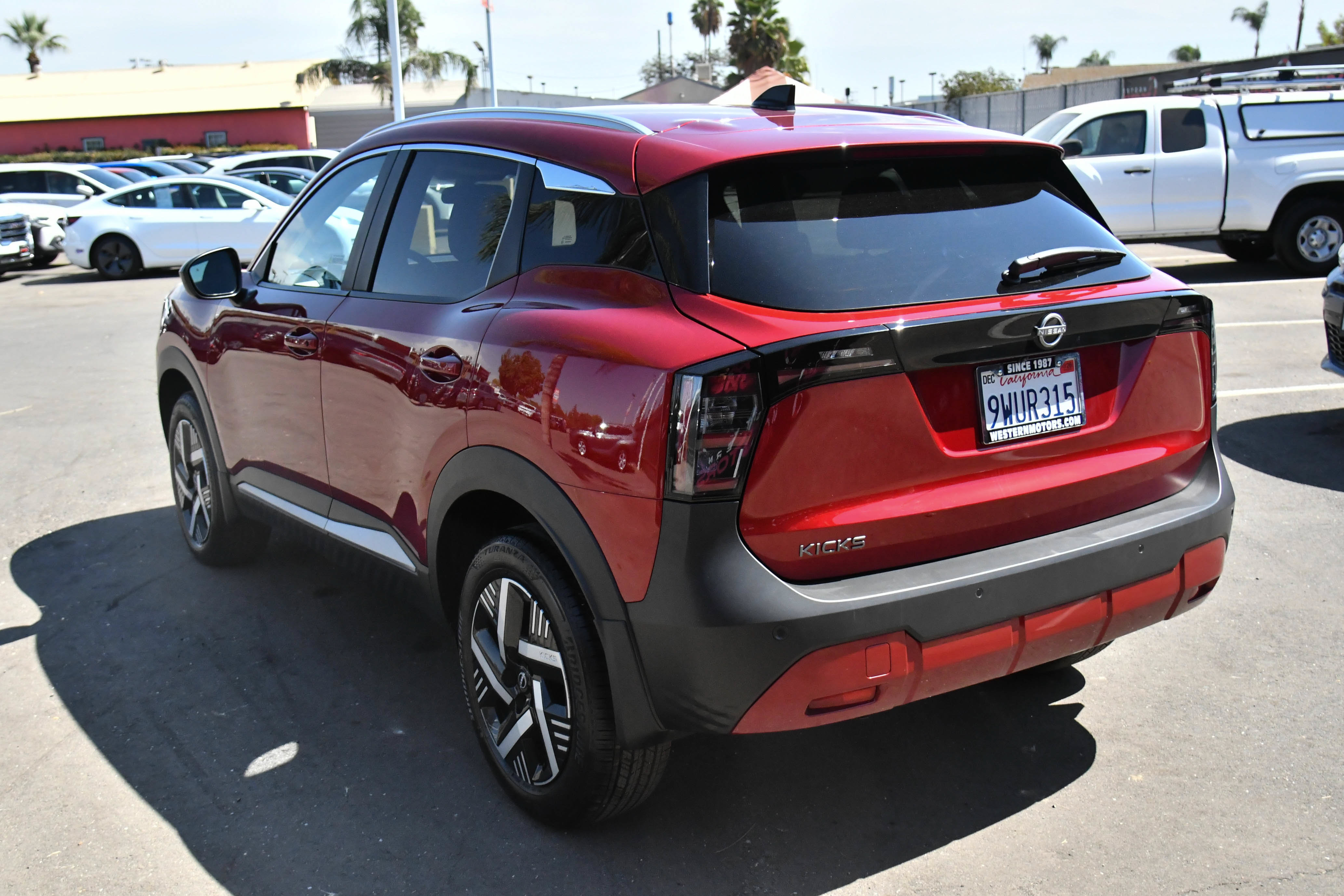Used 2026 Nissan Kicks SV FWD image 6