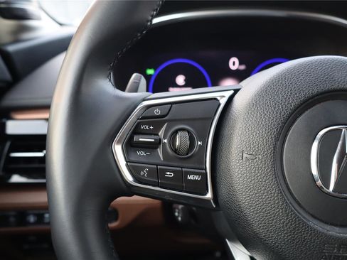 Used 2025 Acura MDX SH-AWD w/ Technology Package image 16