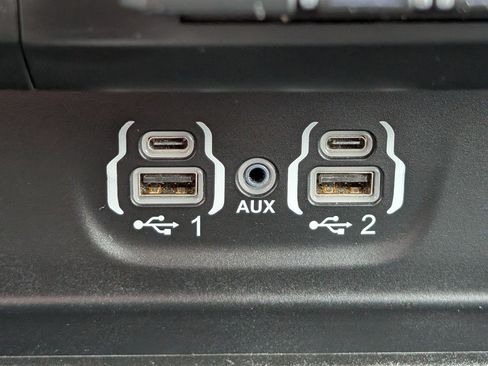 Used 2024 RAM 1500 Laramie image 20