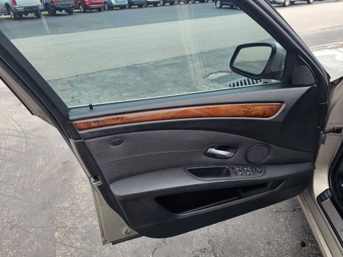 Used 2010 BMW 535i Sedan RWD image 13