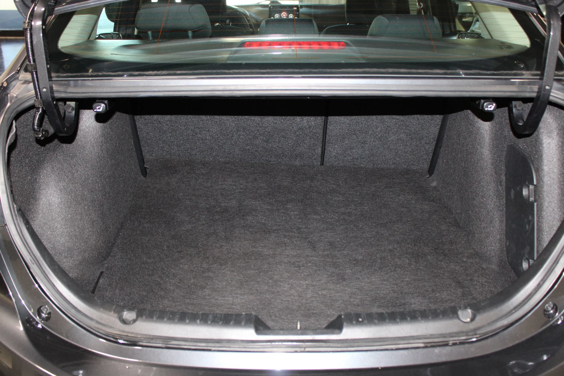 Used 2015 MAZDA MAZDA3 i Sport FWD image 31