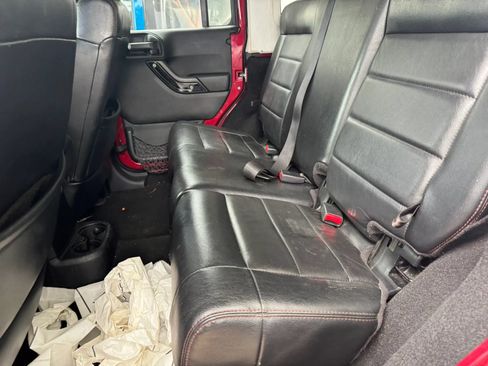 Used 2012 Jeep Wrangler Unlimited Sahara AWD/4WD image 5