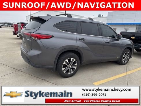 Used 2021 Toyota Highlander XLE image 13