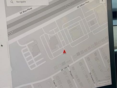 Used 2023 Tesla Model 3 Standard Range image 10