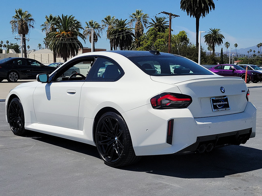 New 2026 BMW M2 w/ Lighting Package RWD image 2