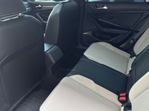 Used 2019 Volkswagen Jetta R-Line image 13