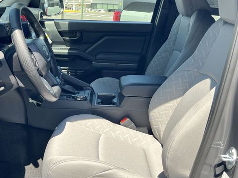 New 2026 Toyota Tacoma SR5 AWD/4WD image 7