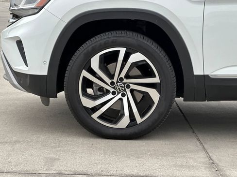Used 2021 Volkswagen Atlas SEL Premium AWD/4WD image 12