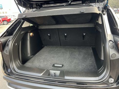 Used 2025 Chevrolet Trax LT image 10