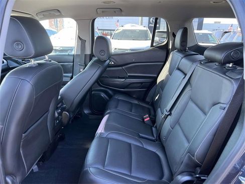 Used 2018 GMC Acadia SLT image 11