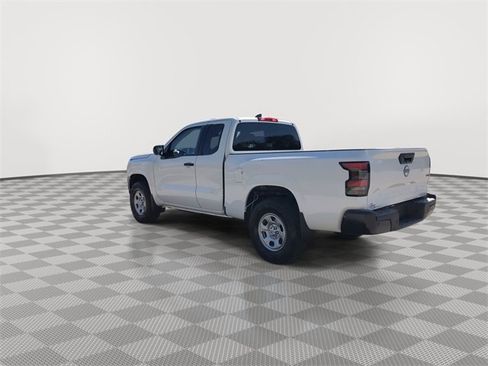 Certified 2025 Nissan Frontier S image 7