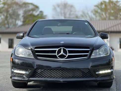 Used 2014 Mercedes-Benz C 250 Sedan image 2
