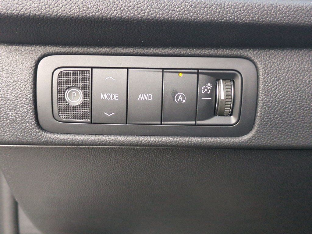 New 2027 Chevrolet Traverse LT w/ Driver Confidence Package AWD/4WD image 20