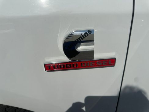 Used 2026 RAM 2500 Laramie AWD/4WD image 35