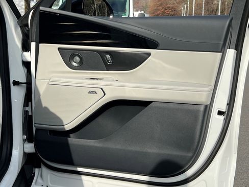 New 2026 Lincoln Nautilus Premier w/ Equipment Group 102A image 7