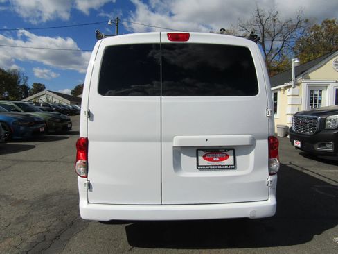 Used 2019 Nissan NV200 SV w/ Back Door Glass Package FWD image 6
