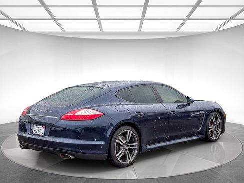 Used 2012 Porsche Panamera 4 image 3