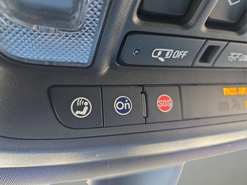 Certified 2024 Buick Enclave Essence w/ Experience Buick Package image 22