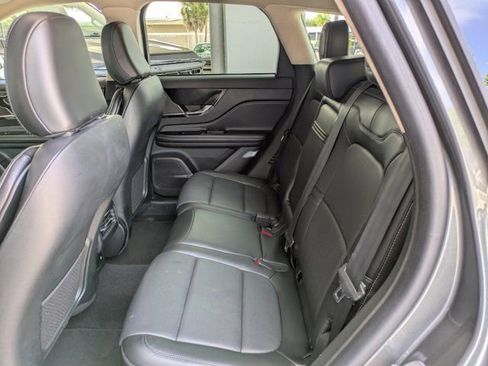 Used 2023 Lincoln Corsair Reserve w/ Equipment Group 201A image 18