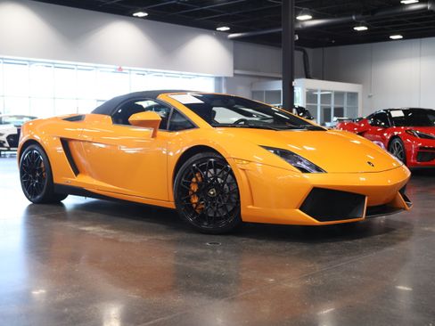 Used 2012 Lamborghini Gallardo LP 550-2 RWD image 2