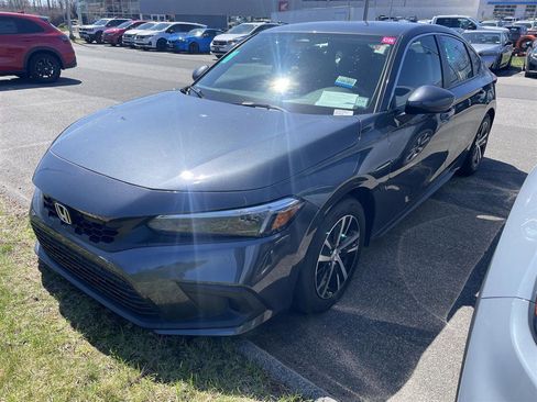 Used 2022 Honda Civic LX image 2