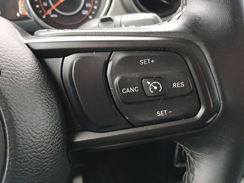 Used 2021 Jeep Wrangler Unlimited Sport AWD/4WD image 17
