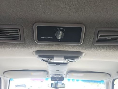 Used 1999 GMC Yukon SLT w/ Marketing Opt Pkg 5 image 11