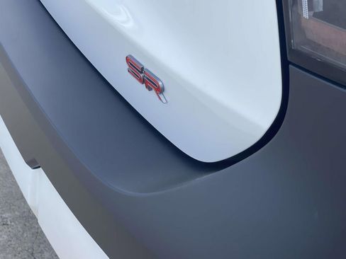 New 2026 Nissan Kicks SR image 8