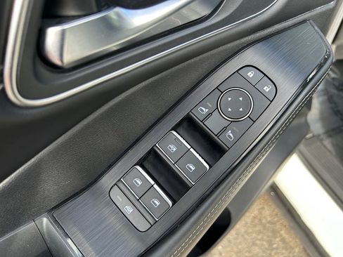 Used 2023 Nissan Rogue Platinum w/ Platinum Premium Package image 23