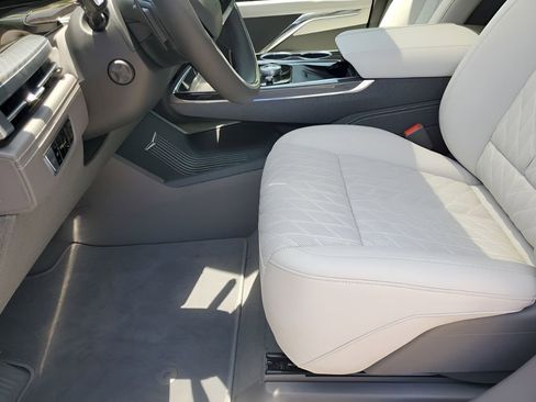 New 2026 Cadillac Escalade IQ Luxury 1 image 31