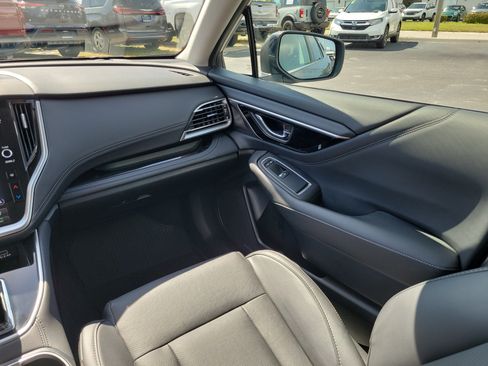 Certified 2024 Subaru Outback Limited AWD/4WD image 18
